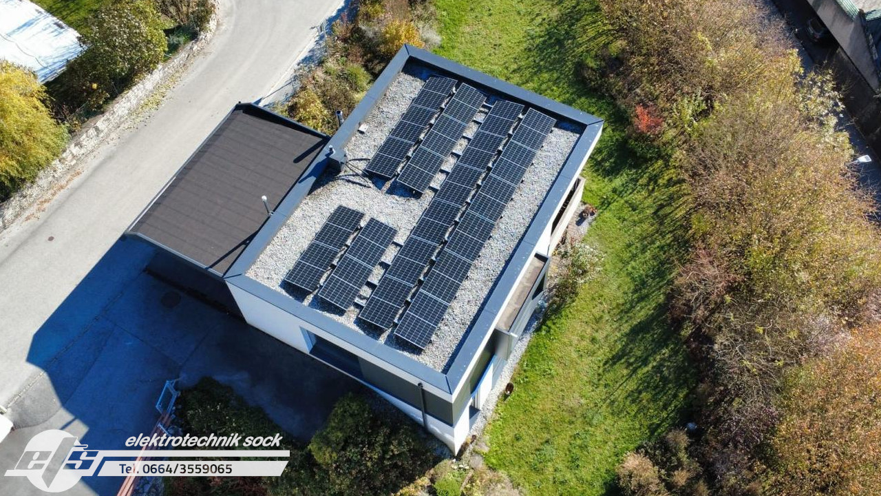 PV Anlage über Innsbruck, Tirol, 2024